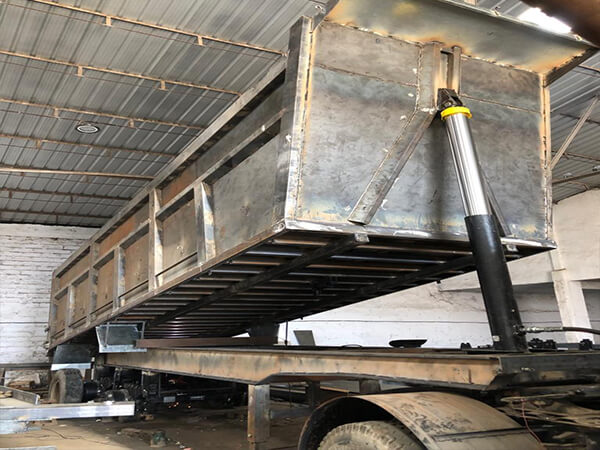 Trailers Tippers manufacturer in gujarat
